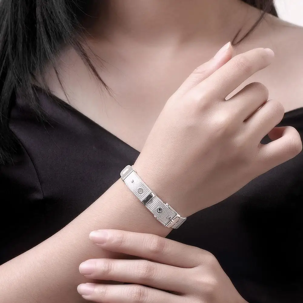 女性のための925スターリングシルバークリップチェーンブレス - Jewelry Watches For Sale のレビューと価格