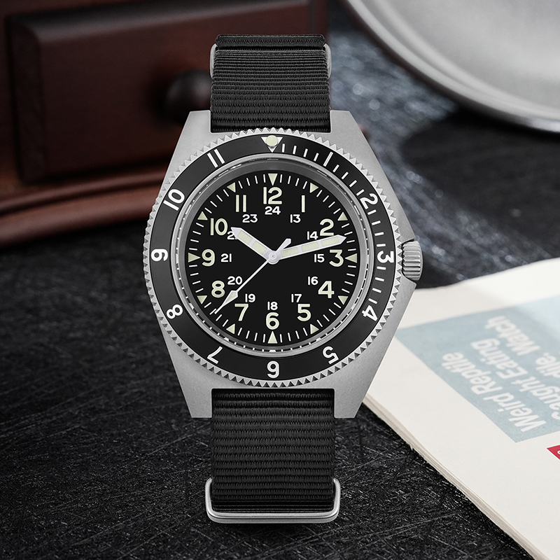 Watchdives WD1972 クォーツ時計サファイア夜 - Jewelry Watch のレビューと価格